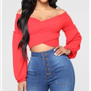🌼  Fashion Nova Smocked Crop Top